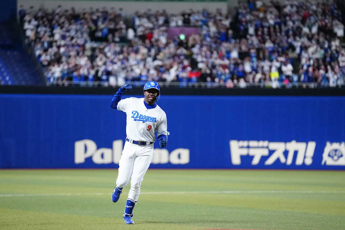 【画像・写真】侍ジャパン壮行試合で2戦連発「アキーノ」トレンド入り　中日ファン歓喜「ウッズの再来」「大当たりかも」