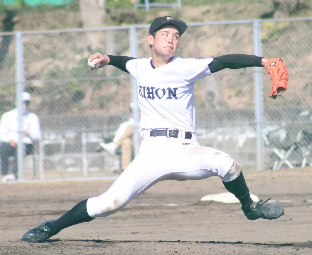 【画像・写真】長崎日大　4番・平岩の先制2ラン＆先発西尾の好投で快勝
