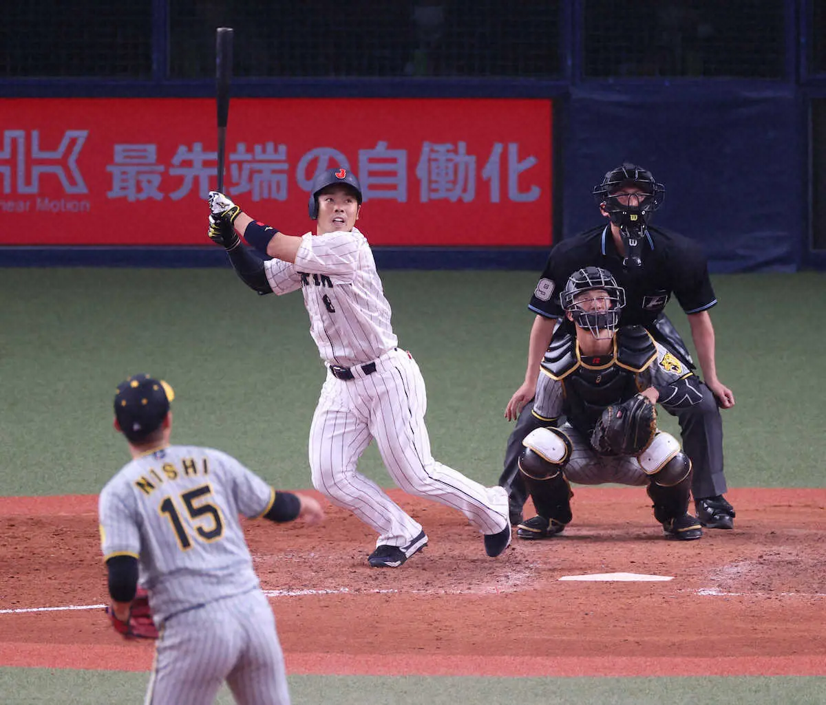 【画像・写真】侍・近藤　後輩・大谷いきなり2発「雰囲気もありますし頼もしい存在」　出塁率7割「お膳立て」の2番誓う