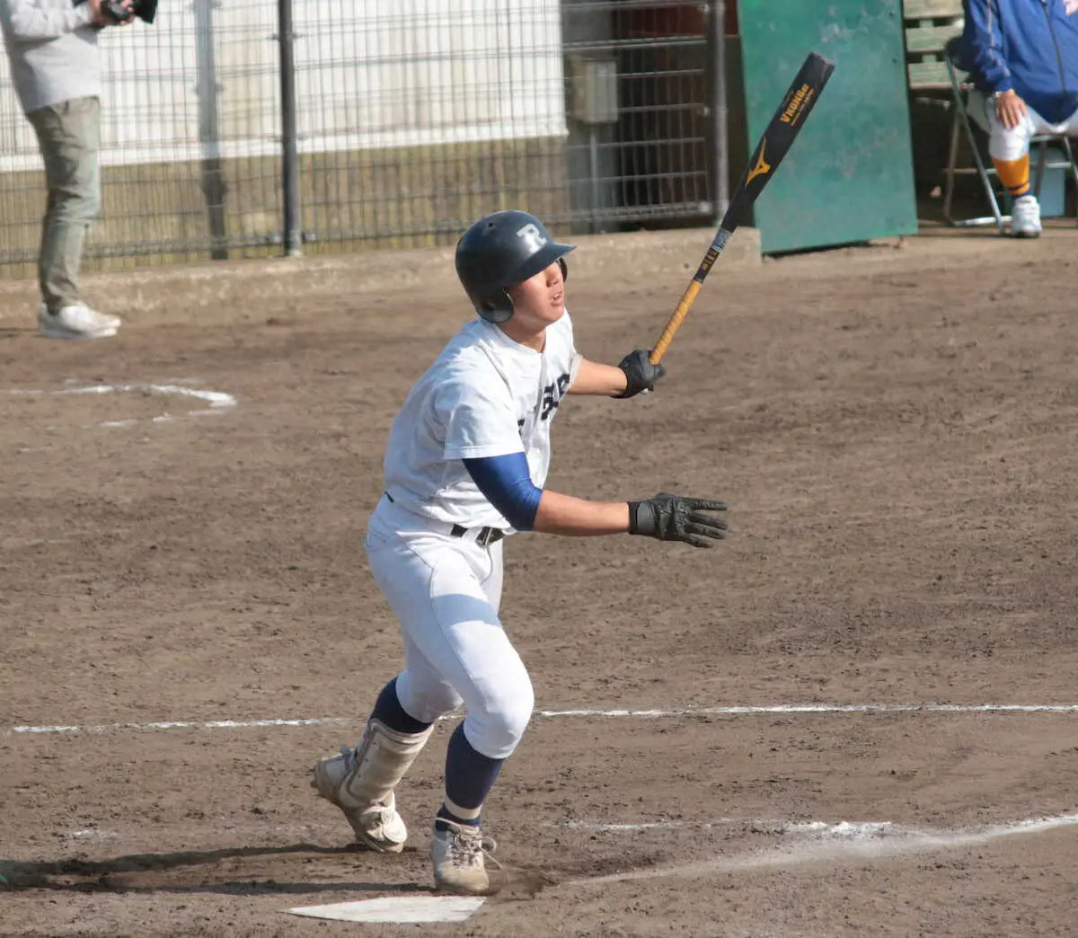 【画像・写真】履正社「恐怖の3番」森田が春初戦で豪快2ラン「選抜で5割、2発」　4番・坂根も好調5安打