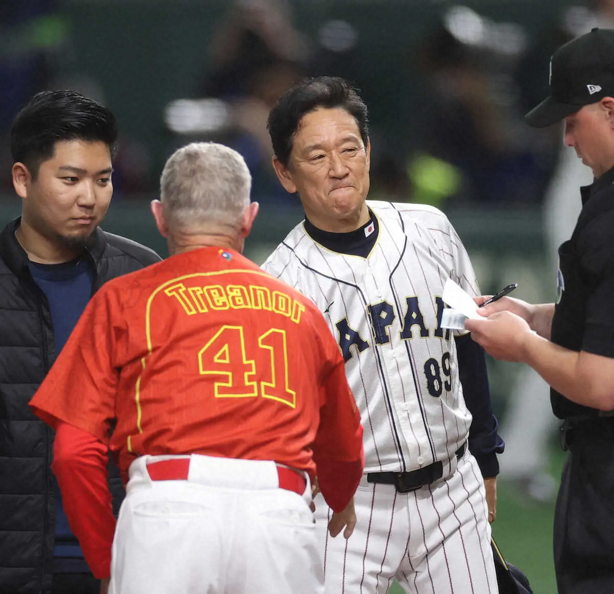 【画像・写真】侍・栗山監督　10日韓国戦先発はダル明言　「まずは勝ち切れてよかった」中国戦8-1勝利に安堵