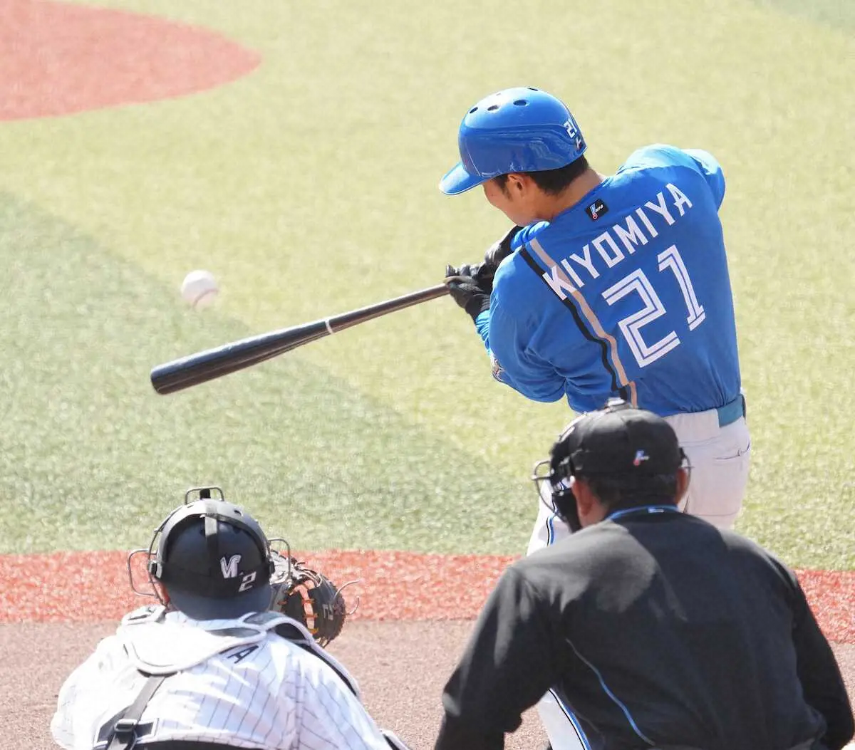 【画像・写真】日本ハム・清宮　5戦3発！オープン戦キング！　初回に右翼テラス席へ「いい感じで捉えた」