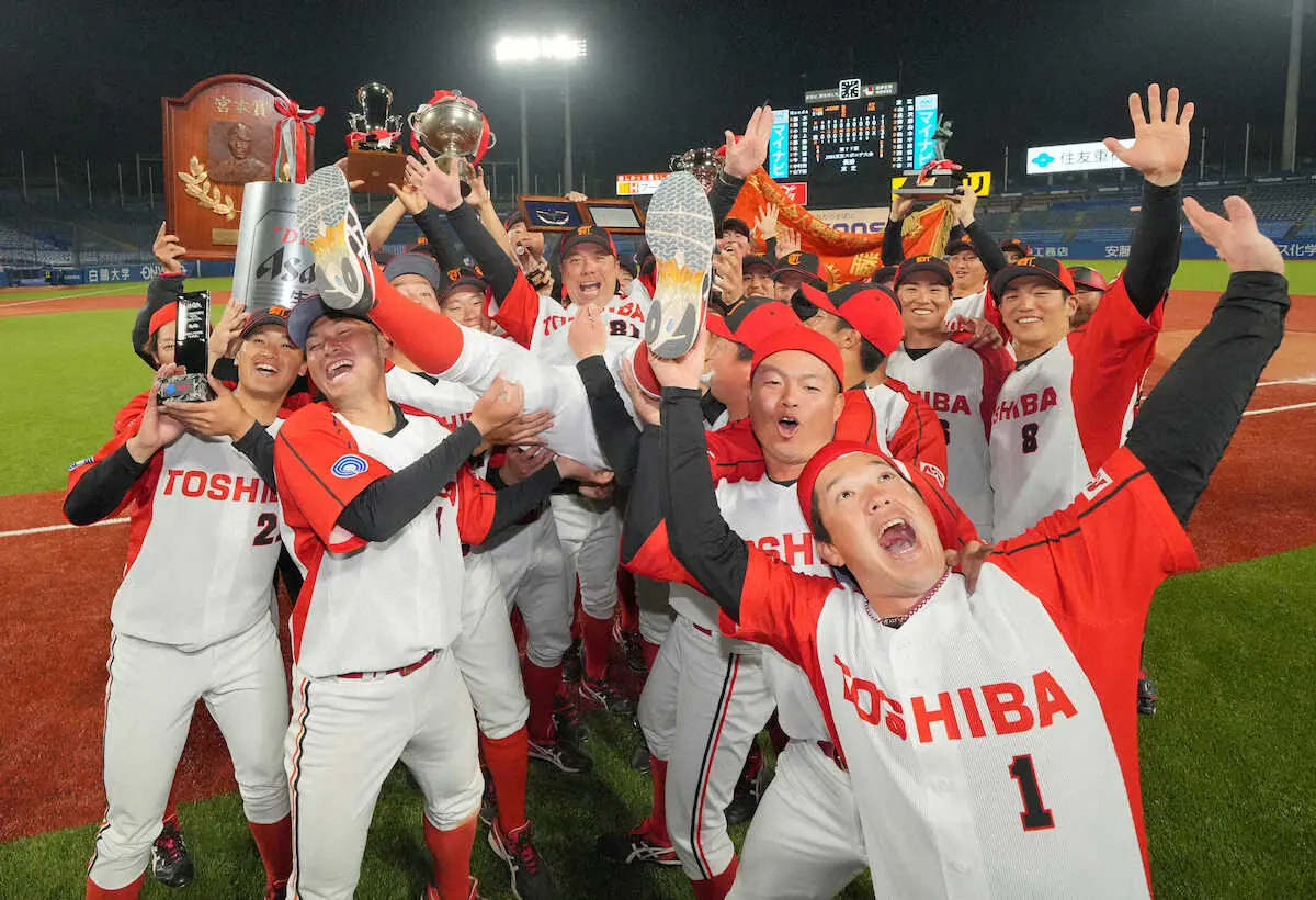 【画像・写真】東芝が連覇　最多12度目頂点　31歳ベテランが決めた！侍・山田の先輩の柴原がV3ラン