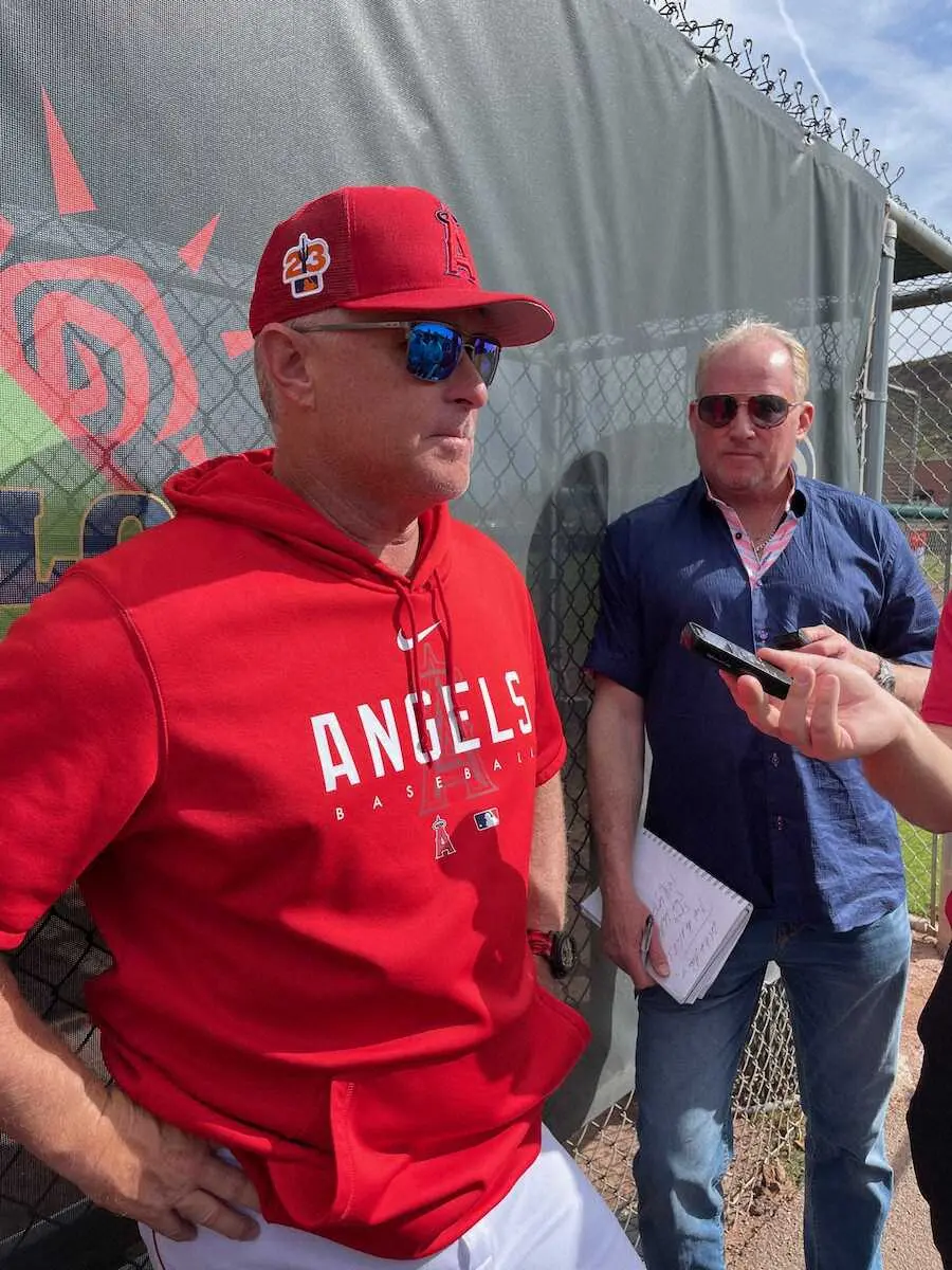 【画像・写真】エンゼルス・ネビン監督　侍ジャパンの中国戦観戦して…「塁上で彼らは何をやっているんだ？」