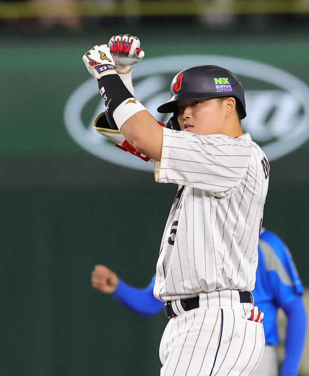 【画像・写真】侍・村上“そろそろ打ったぞ”　5番降格で発奮！初適時打、初長打、初マルチ