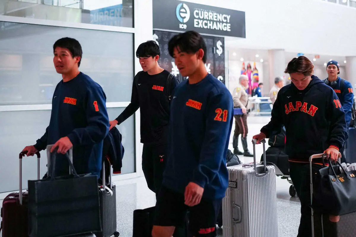 【画像・写真】侍ジャパンが米国到着　チェコ代表キャップ姿の大谷、ダル、村上、ヌーらすっきりした表情でマイアミ入り
