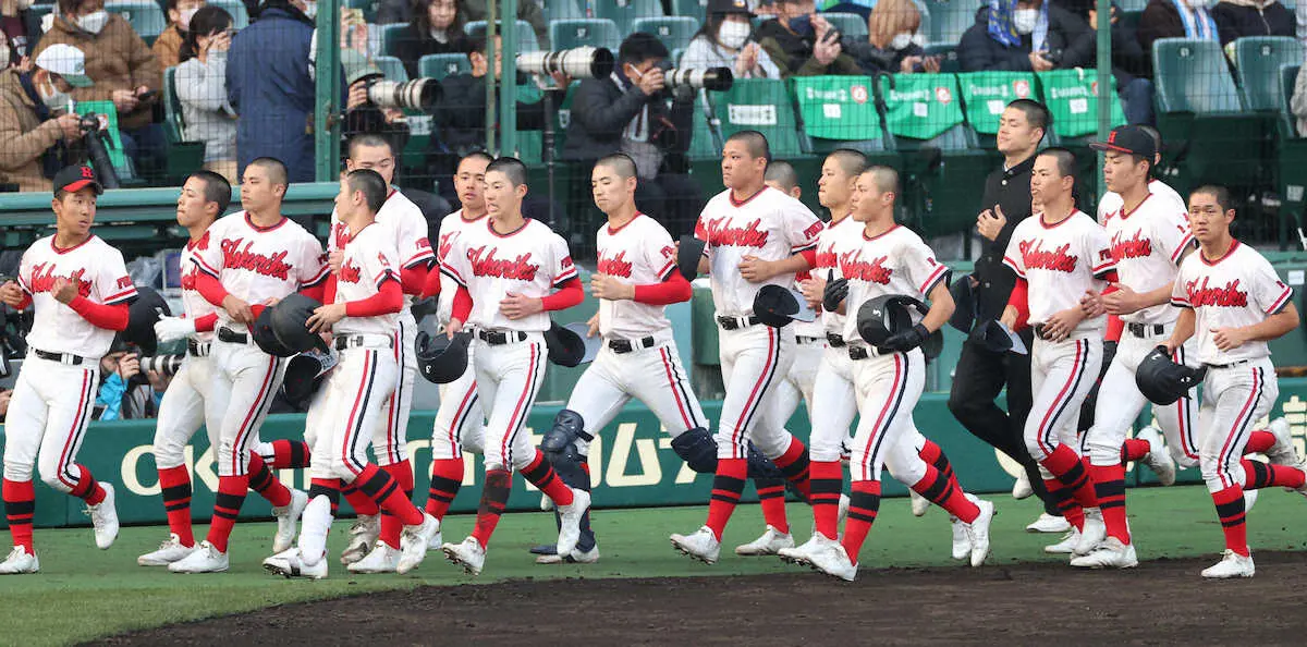 【画像・写真】北陸“阪急ユニ”で34年ぶりの春　初戦涙も「まだ夏もある」
