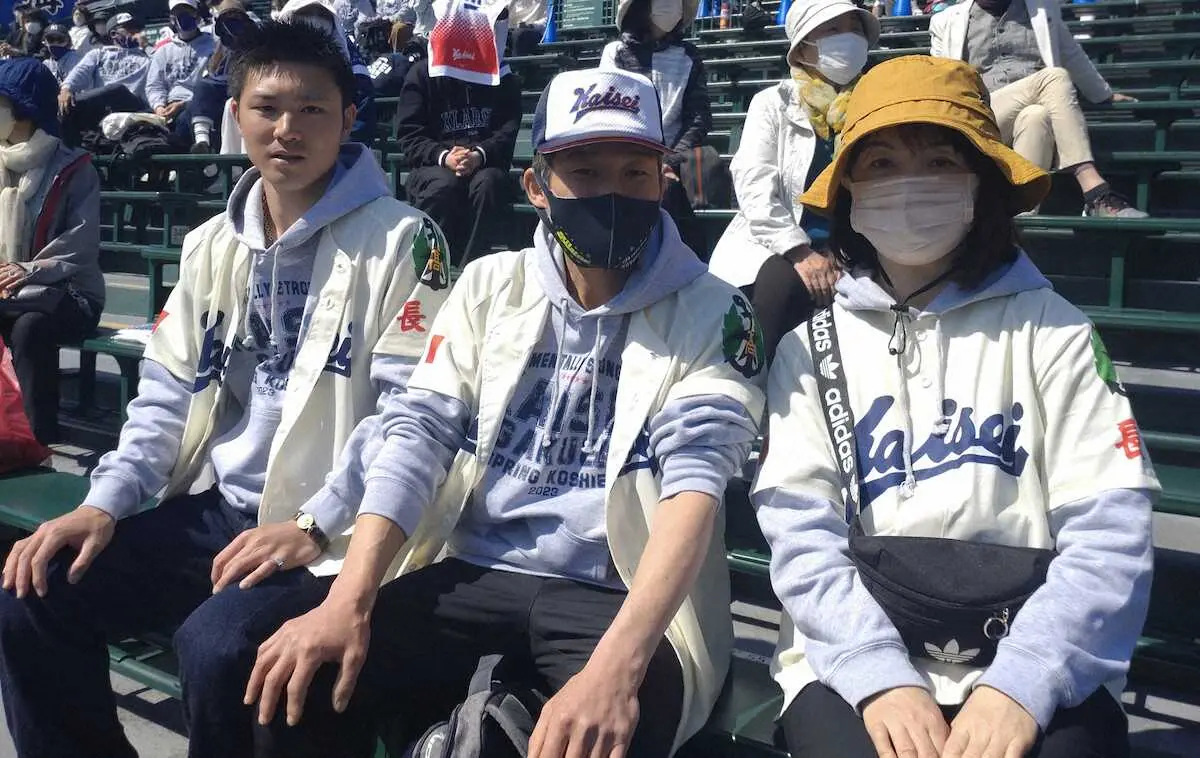 【画像・写真】【センバツ】通算49回優勝の現役オートレーサーの父・茂さんの前で田中が2安打1盗塁！