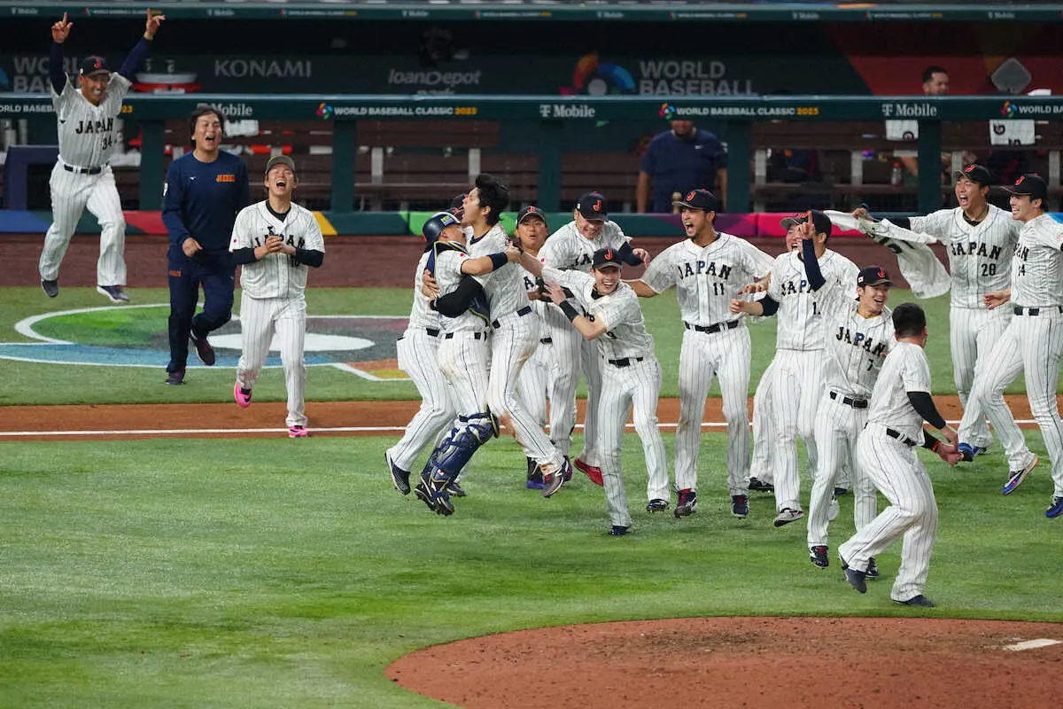 【画像・写真】ああっ！！吉田正尚、世界一決定の瞬間に起きた悲喜劇…ネット「おもろい可愛すぎる」「笑い止まらん」