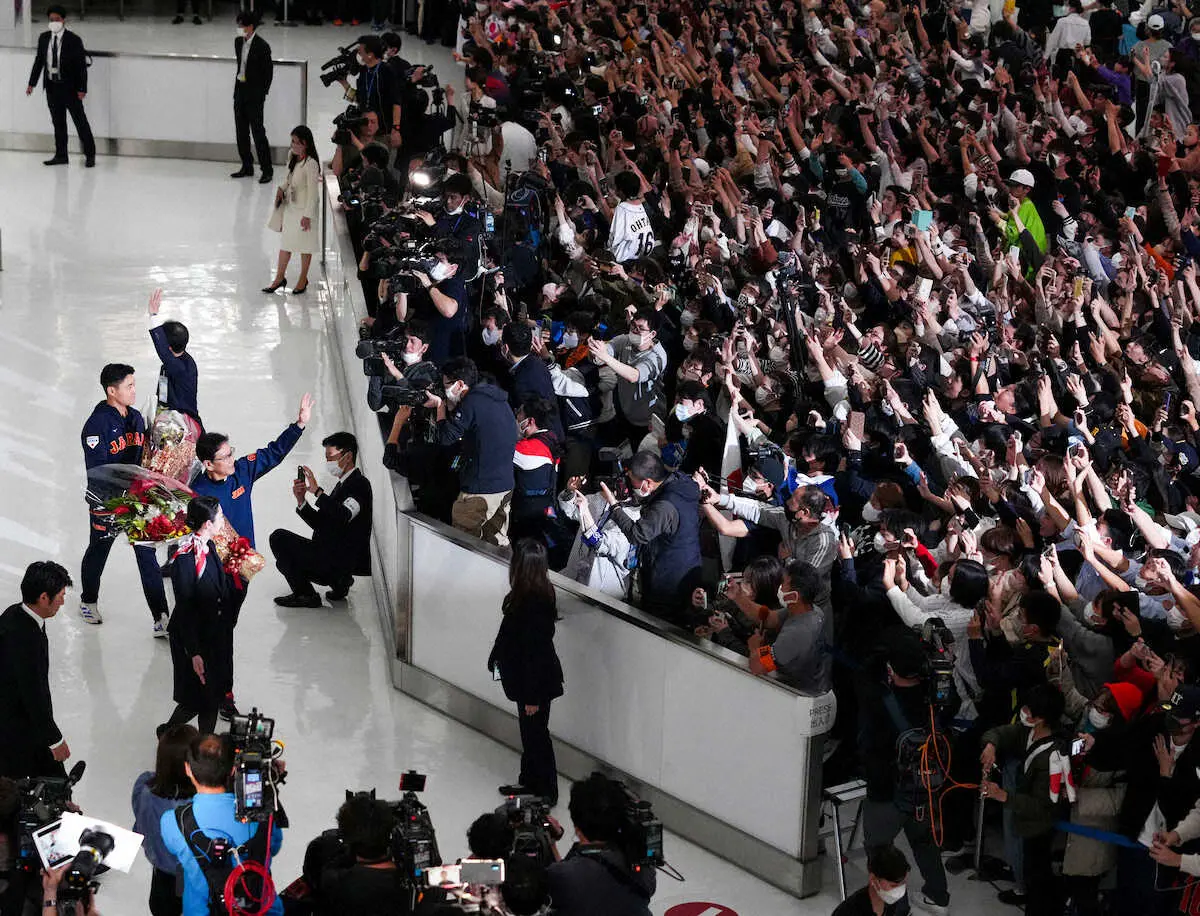 【画像・写真】侍・栗山監督続投も　26年大会オファー「来れば、また考える。これからは恩返しなので、何でもやる」