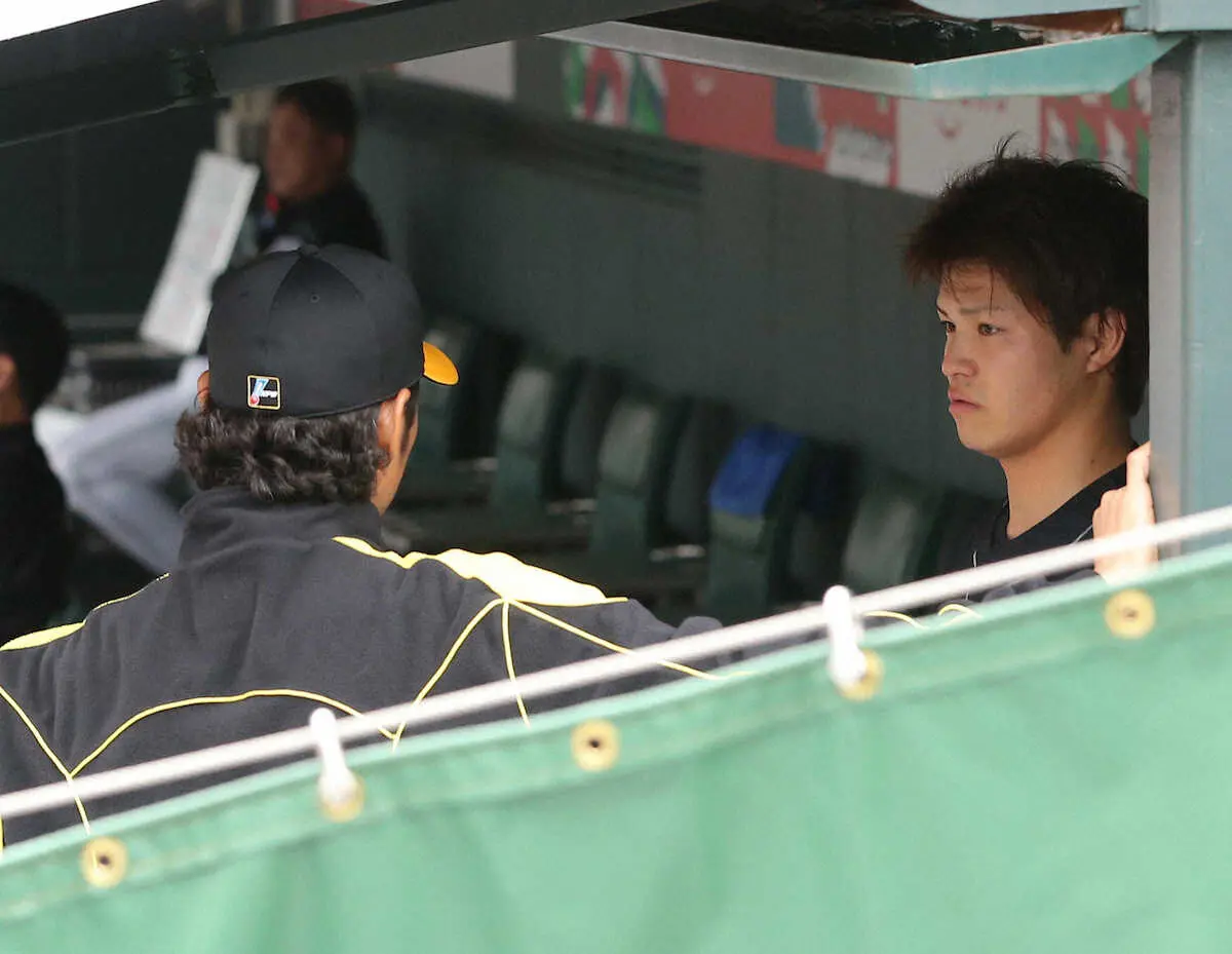 【画像・写真】ソフトバンク藤本監督が三森らに2軍降格を通達　「もう一回、自分を見つめ直して」