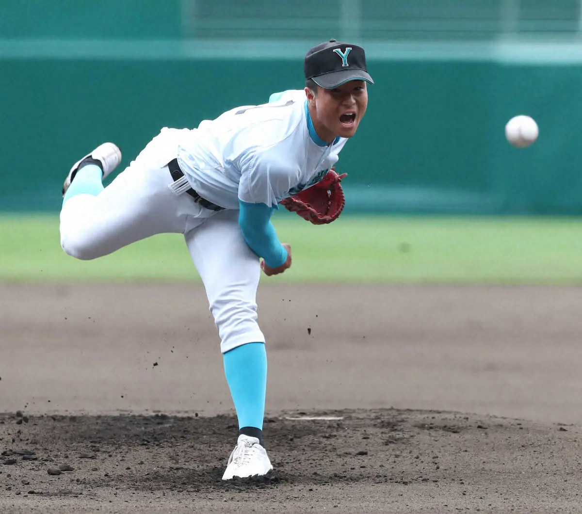 【画像・写真】センバツ天候不良で順延　2戦連続完投の山梨学院・林に恵みの雨