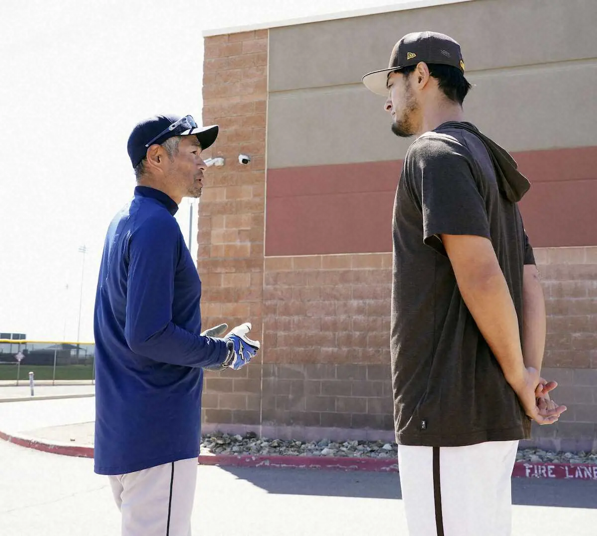 【画像・写真】ダル、キャンプ地で居残り調整　公式戦初登板は日本時間4月5日の見込み　イチローさんと再会も