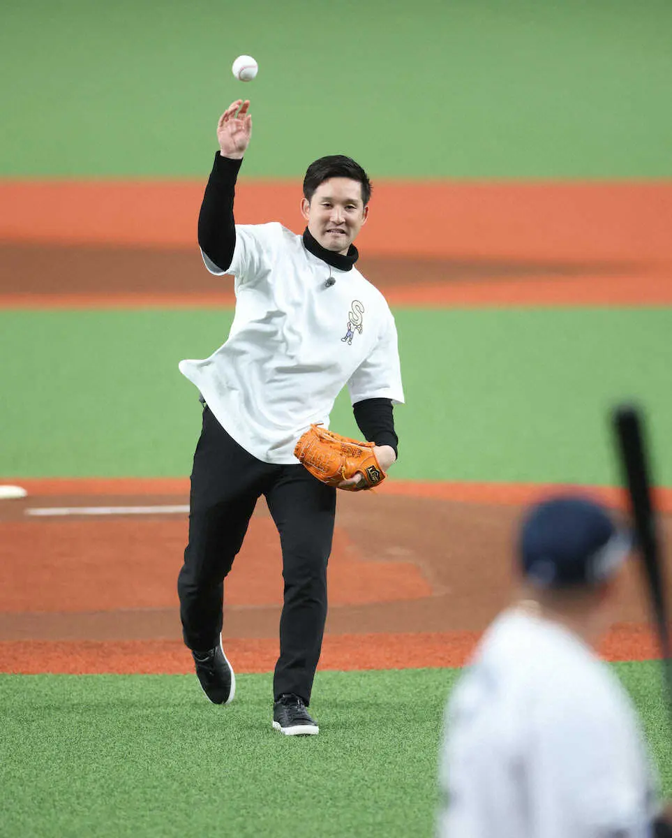 【画像・写真】【オープン戦隠しマイク】日本ハムOBの杉谷拳士氏に西武・松井監督「もう1本、ネタないの？」