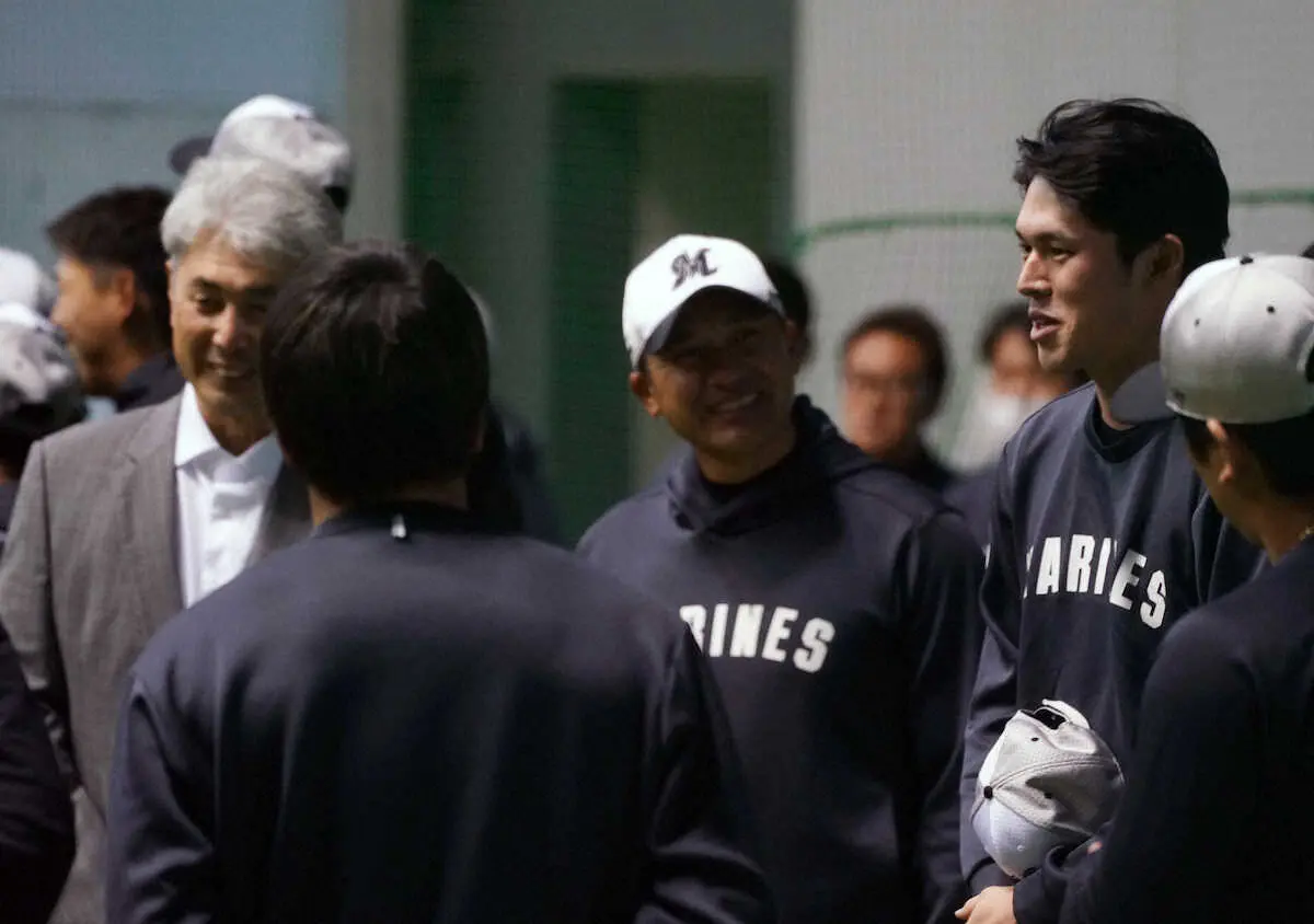 【画像・写真】ロッテ・佐々木朗のWBCの思い出は…　「ダルさんや大谷さん、スタイルがめちゃめちゃいい。顔が小さい」