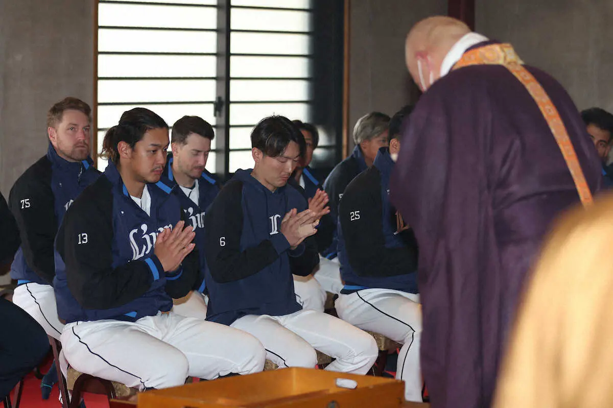 【画像・写真】西武・源田　開幕戦出場見送り　骨折の右手小指治療を優先　4月末以降復帰へ