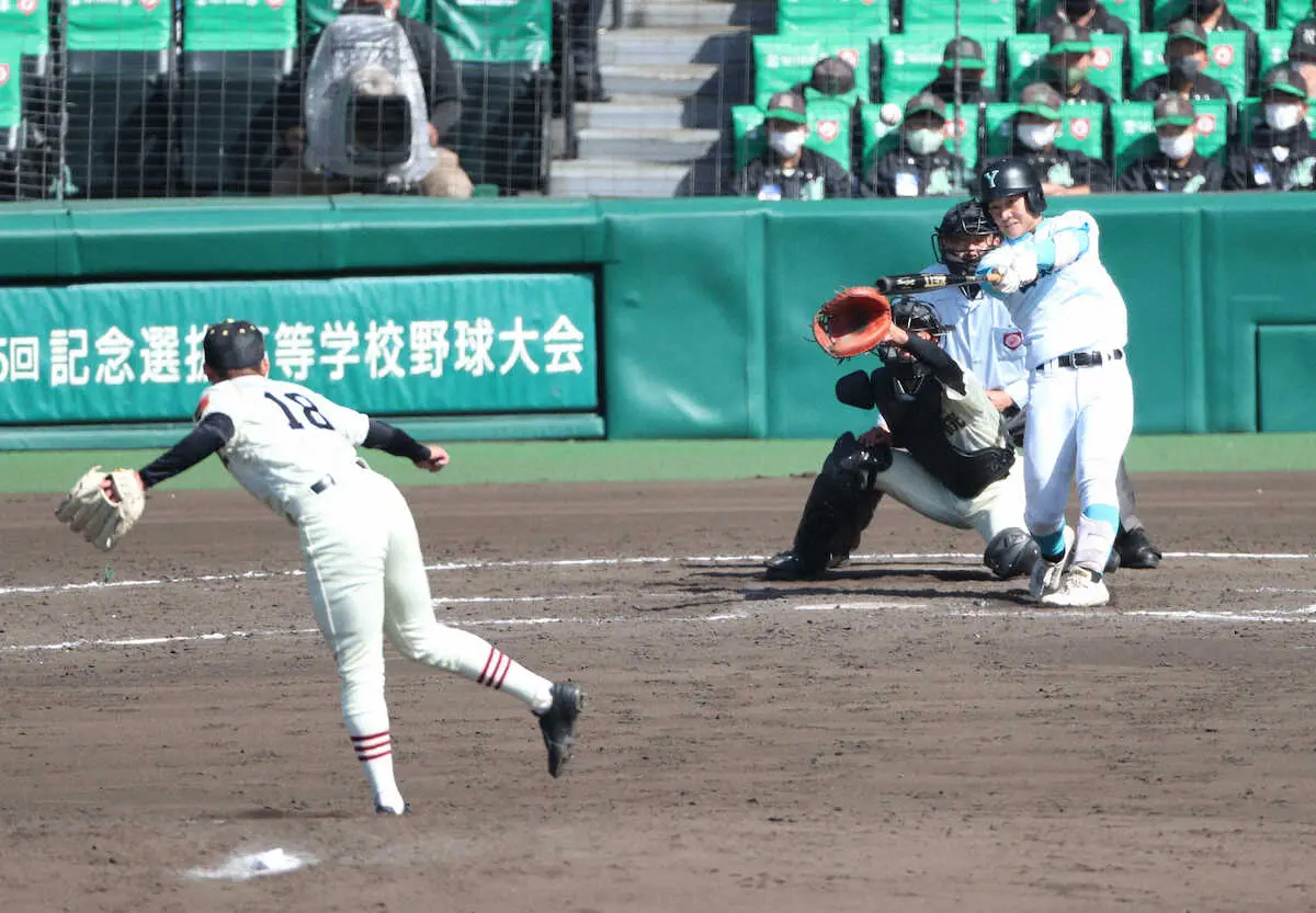 【画像・写真】山梨学院、初4強　“恐怖の6番”進藤主将が火付け12得点は今大会初の2桁得点