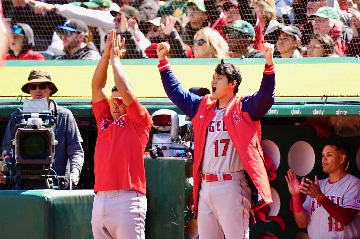 【画像・写真】大谷翔平　今季初本塁打は特大136メートル！開幕から3試合、12打席目、トラウトと2者連続弾