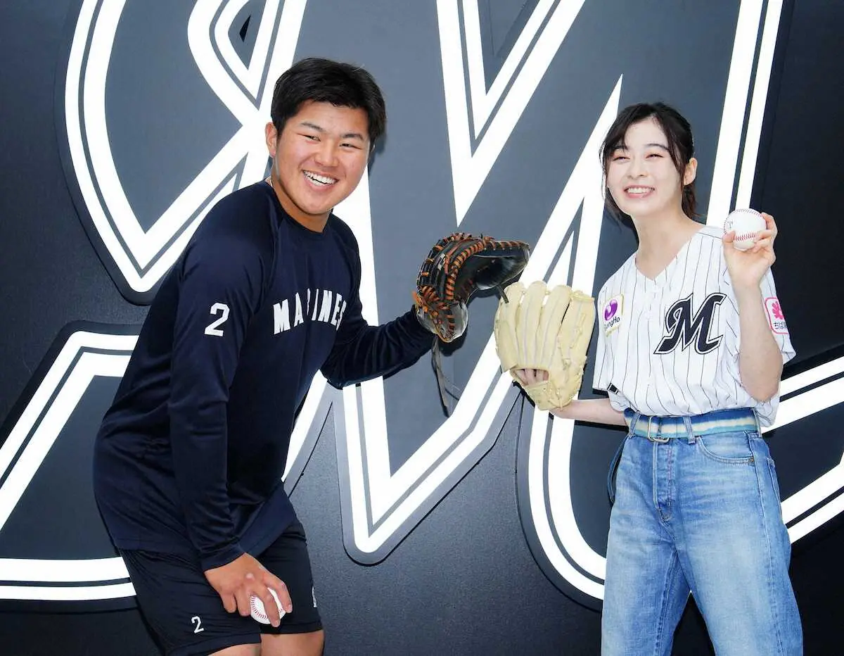 【画像・写真】ロッテアイスCM出演の森七菜が始球式　大暴投も笑顔でガッツポーズ