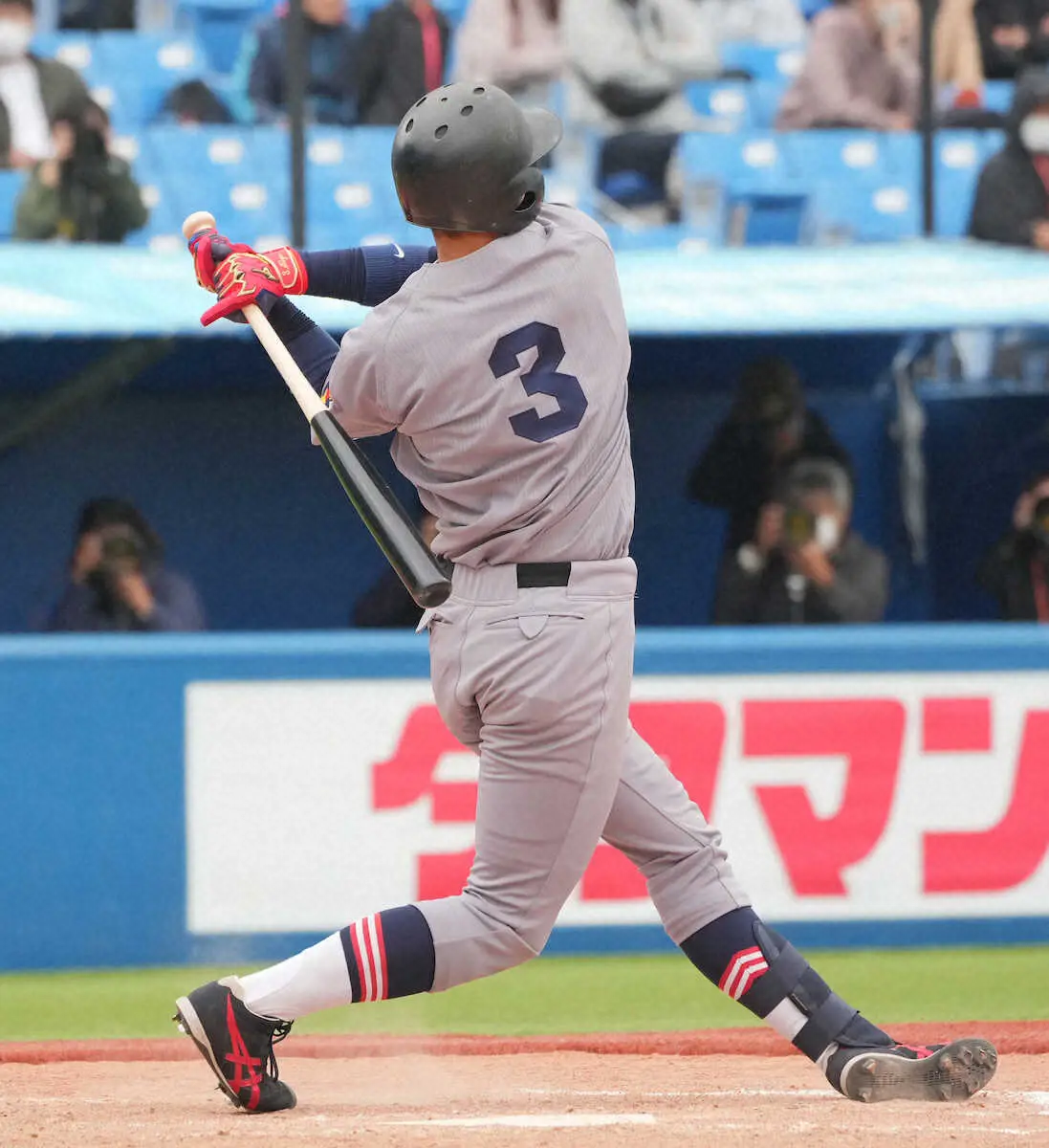 【画像・写真】慶大で初スタメンの清原Jr.は初安打ならず途中交代　父・和博氏は現地観戦