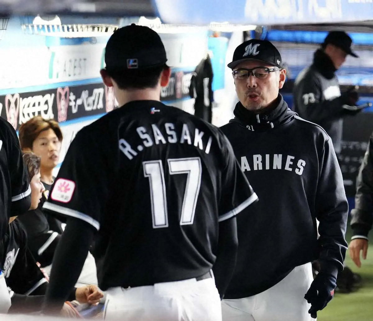 【画像・写真】白熱の投手戦！ロッテ・佐々木朗希は7回1安打無失点で勝利投手の権利持って交代