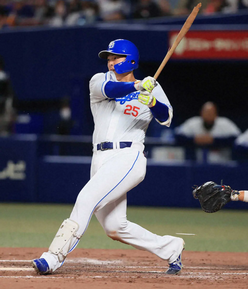 【画像・写真】中日・石川昂「必死に走りました」バット折られても4番初打点　竜最下位脱出に貢献