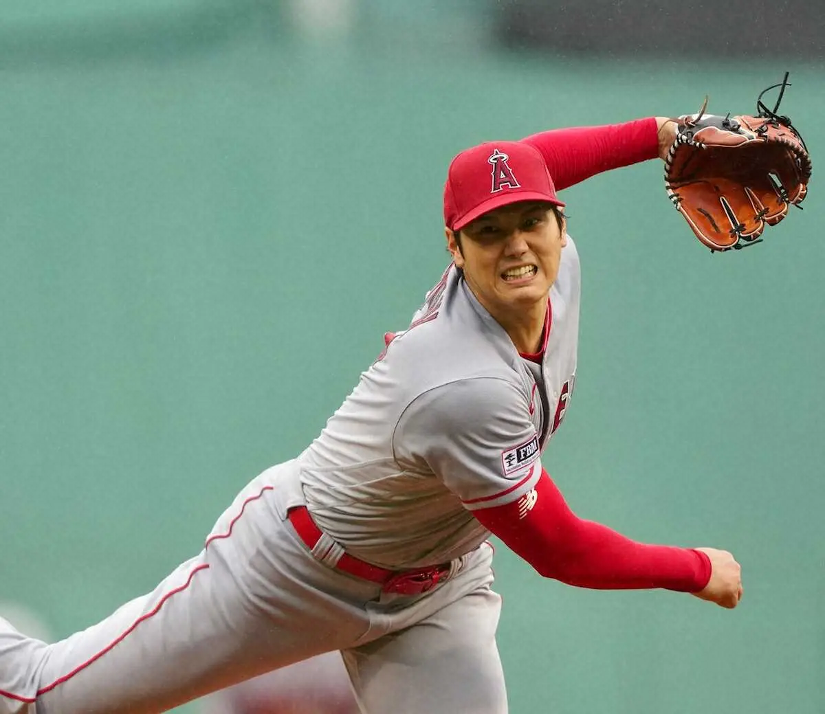 【画像・写真】今度はピッチコムのトラブル　大谷が「聞こえない」のジェスチャーで交換要求