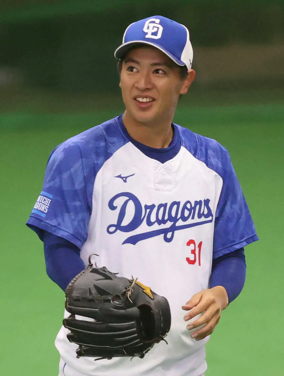 【画像・写真】中日の仲地