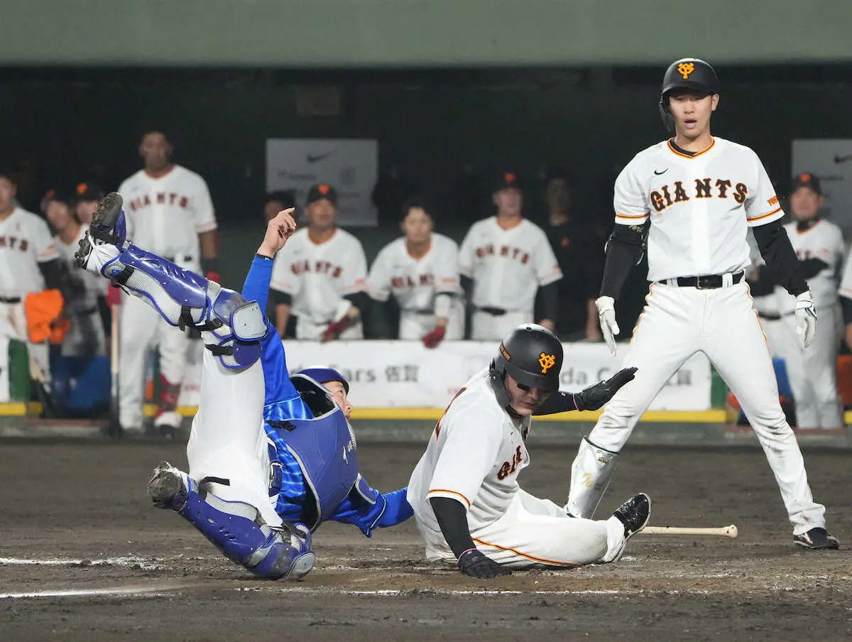 【画像・写真】巨人・丸　途中交代　下半身に異変感じるも軽症か
