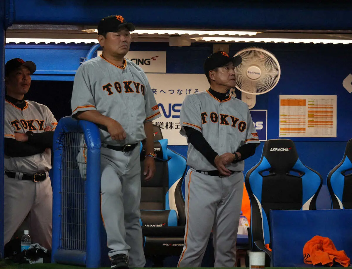 【画像・写真】あぁ巨人…拙攻続きで原監督も苦笑い　5回までに併殺打3本で無得点