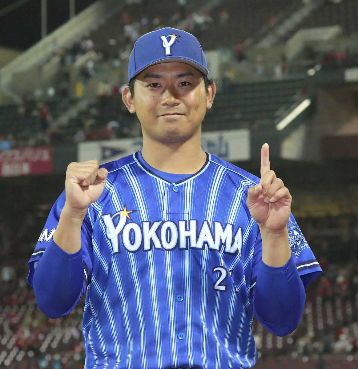 【画像・写真】DeNA今永　今季初登板で笑顔の1勝「家族にいい所見せられた」　女房役に感謝「質のいい真っ直ぐを…」