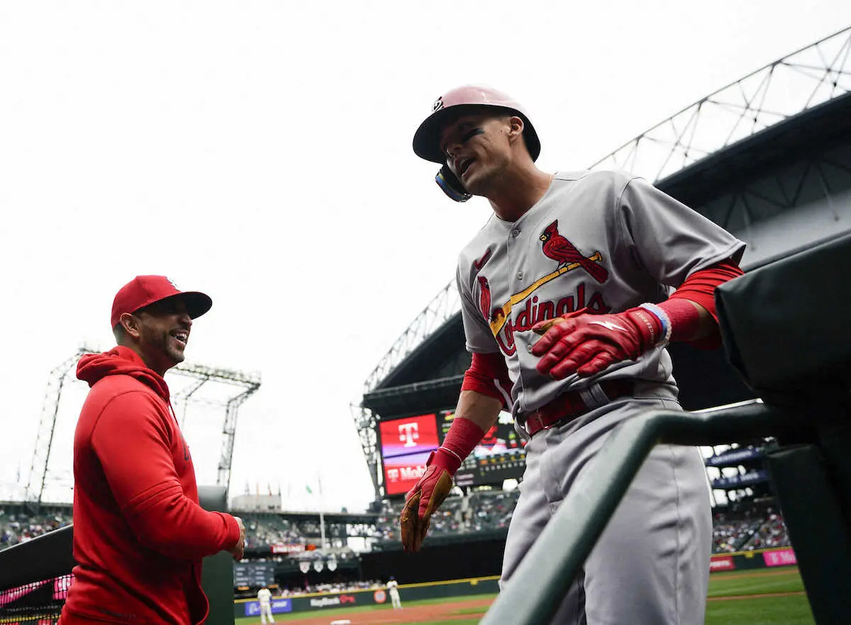 【画像・写真】カージナルス・ヌートバー初球先頭弾　06年WBC米国戦で先頭弾の侍1番“先輩”イチ氏ばり勢いづけた