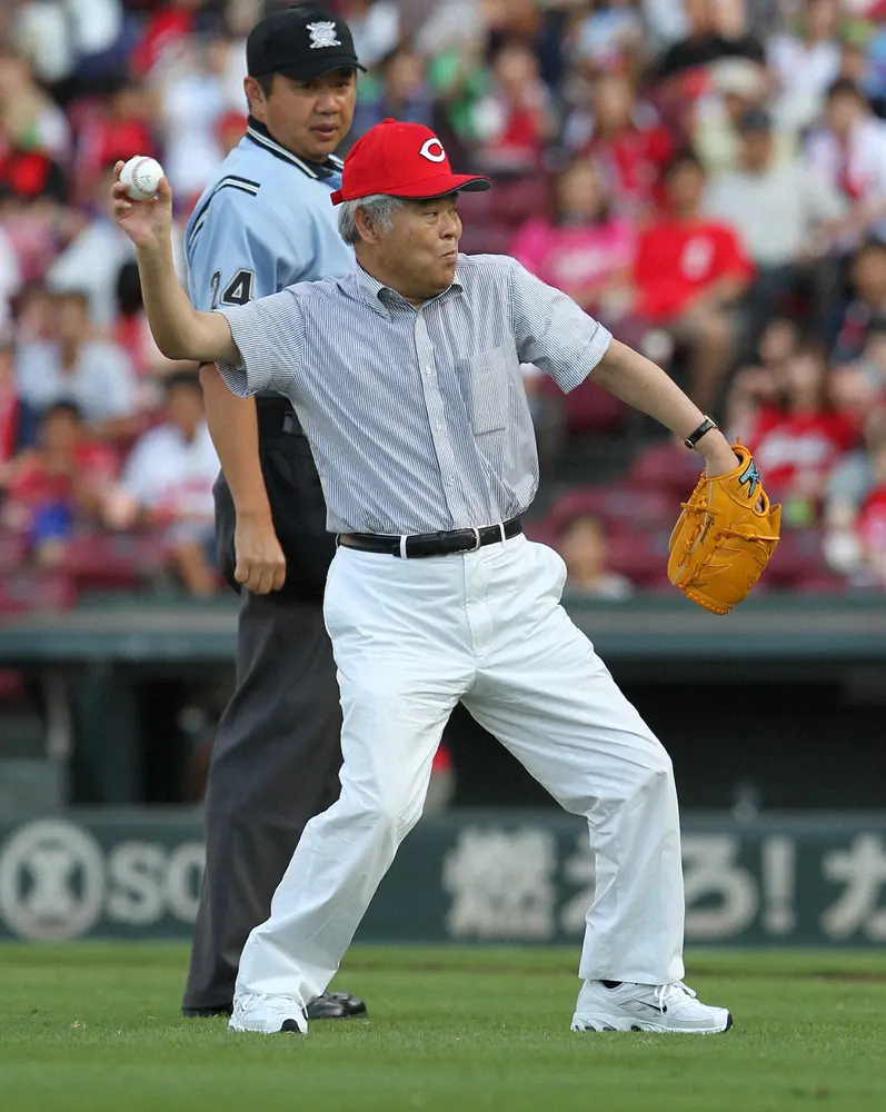 【画像・写真】広島・新井監督「選手の分も叩かれる覚悟で」　幼少期からブレない“信念”明かす「麦のように強く」