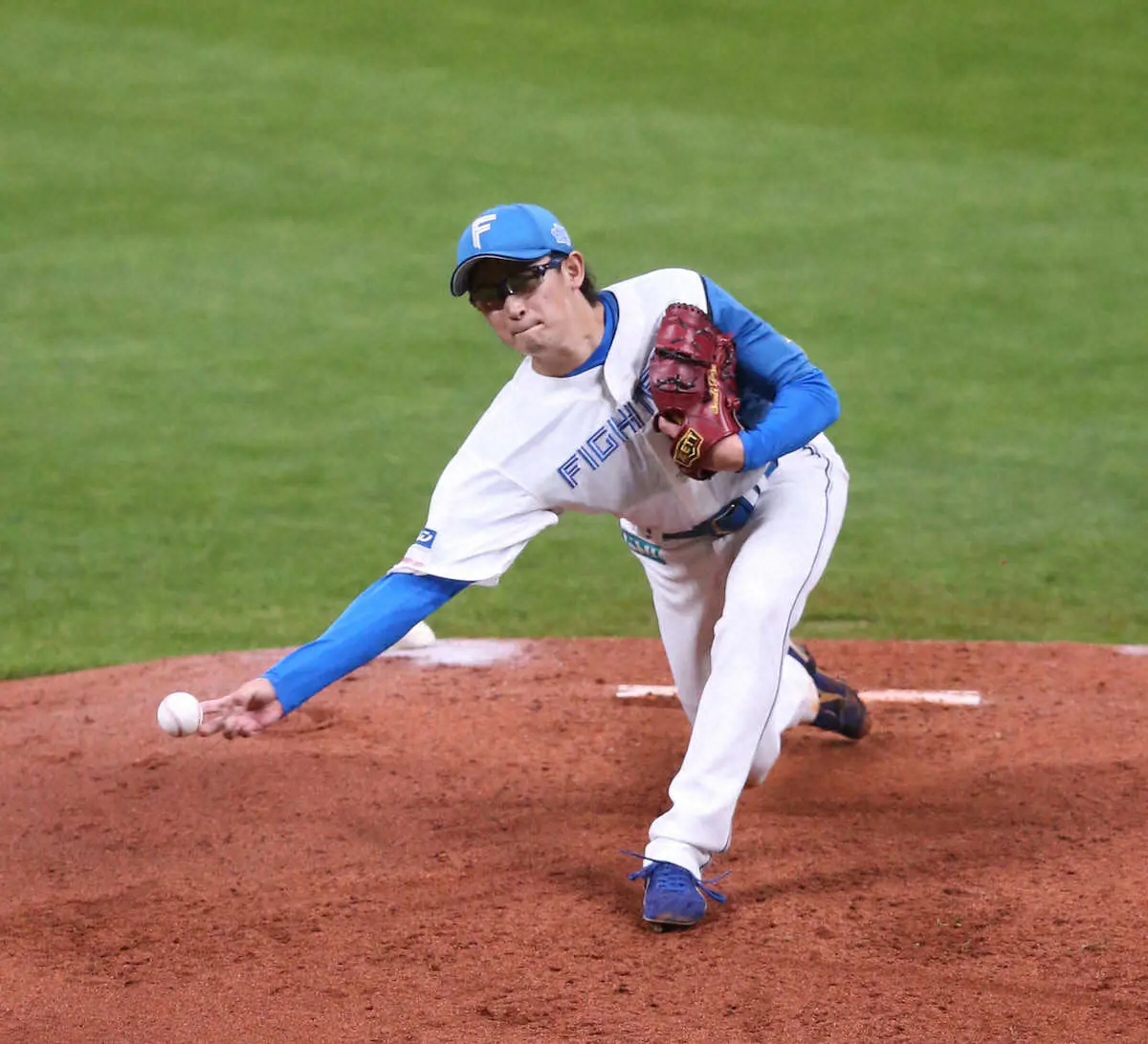 【画像・写真】日本ハム　先発のサブマリン鈴木がリーグトップタイの3勝目　防御率0・00と抜群の安定感