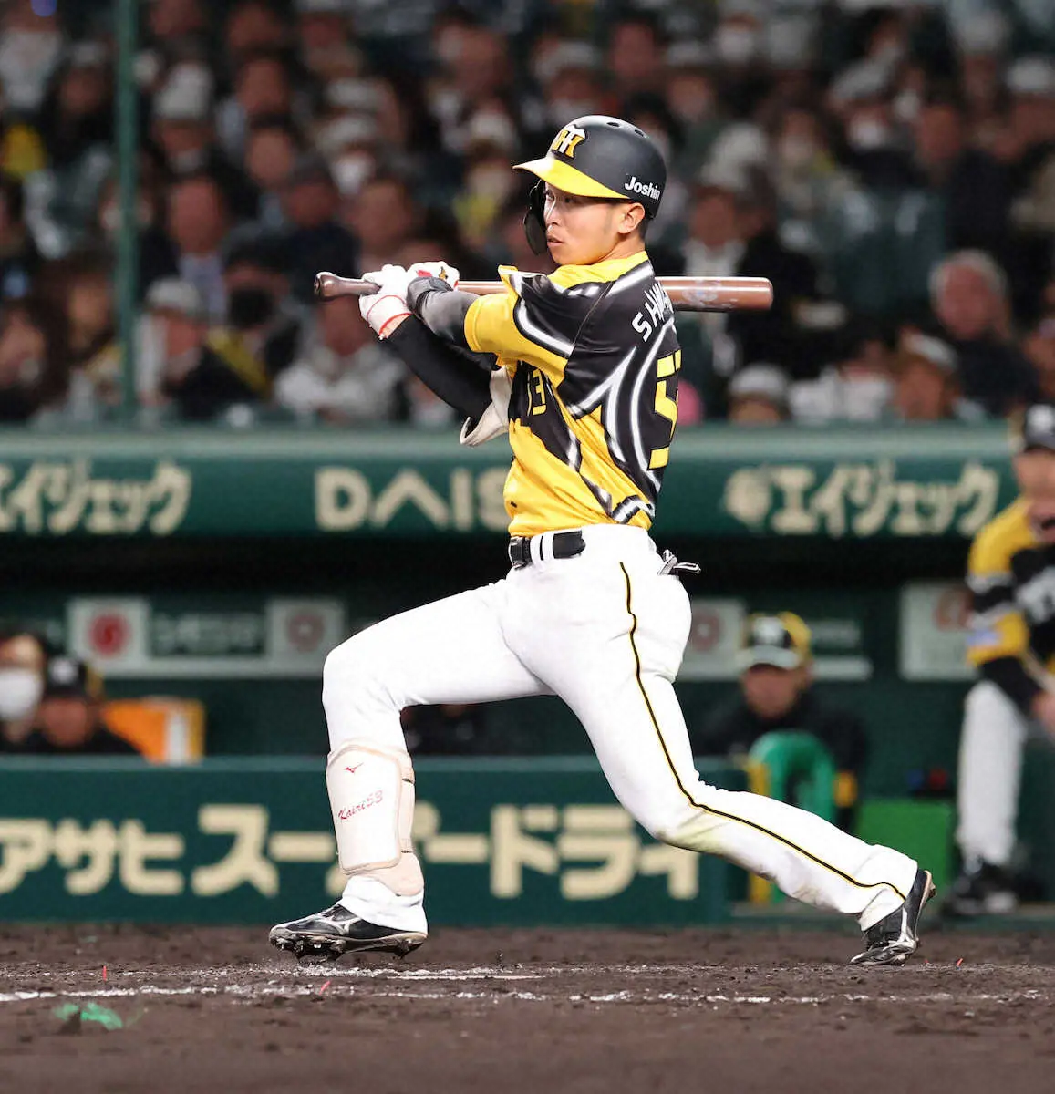 【画像・写真】阪神・佐藤輝の待望一発から炎の5連打!島田、木浪、渡辺諒、近本が巨人・戸郷を攻略イッキ4点