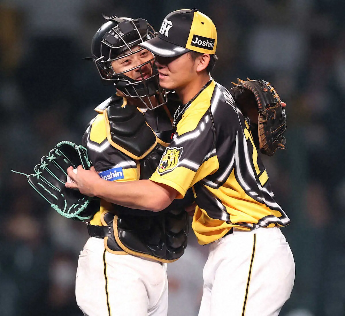 【画像・写真】阪神・坂本、今季先発マスク5戦全勝！「出る試合は全部勝つつもり」伊藤将を巧みにリードして巨人打線手玉