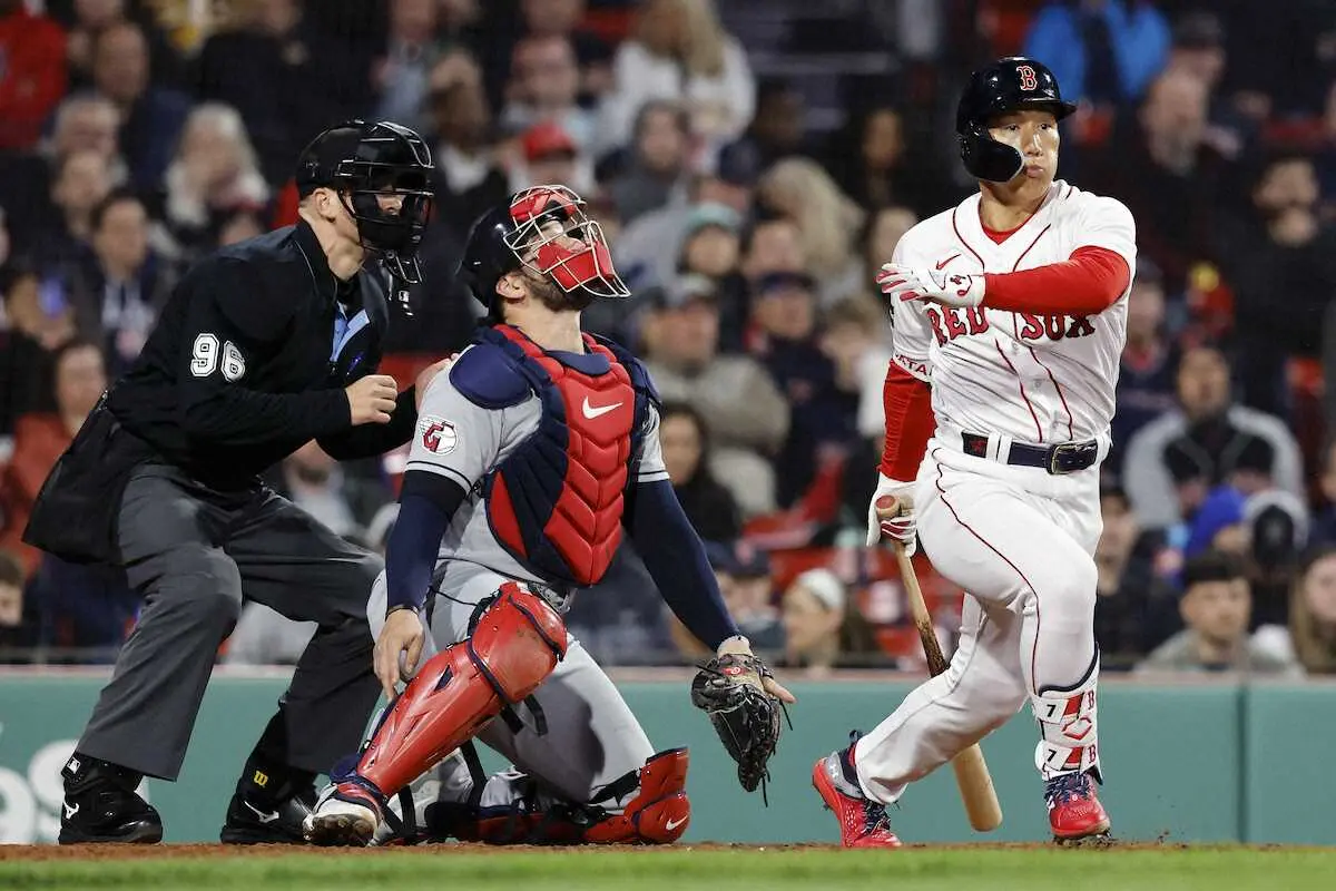 【画像・写真】吉田正尚　8試合連続安打！第4打席で痛烈171キロ二塁打　メジャー初の「2番・左翼」先発