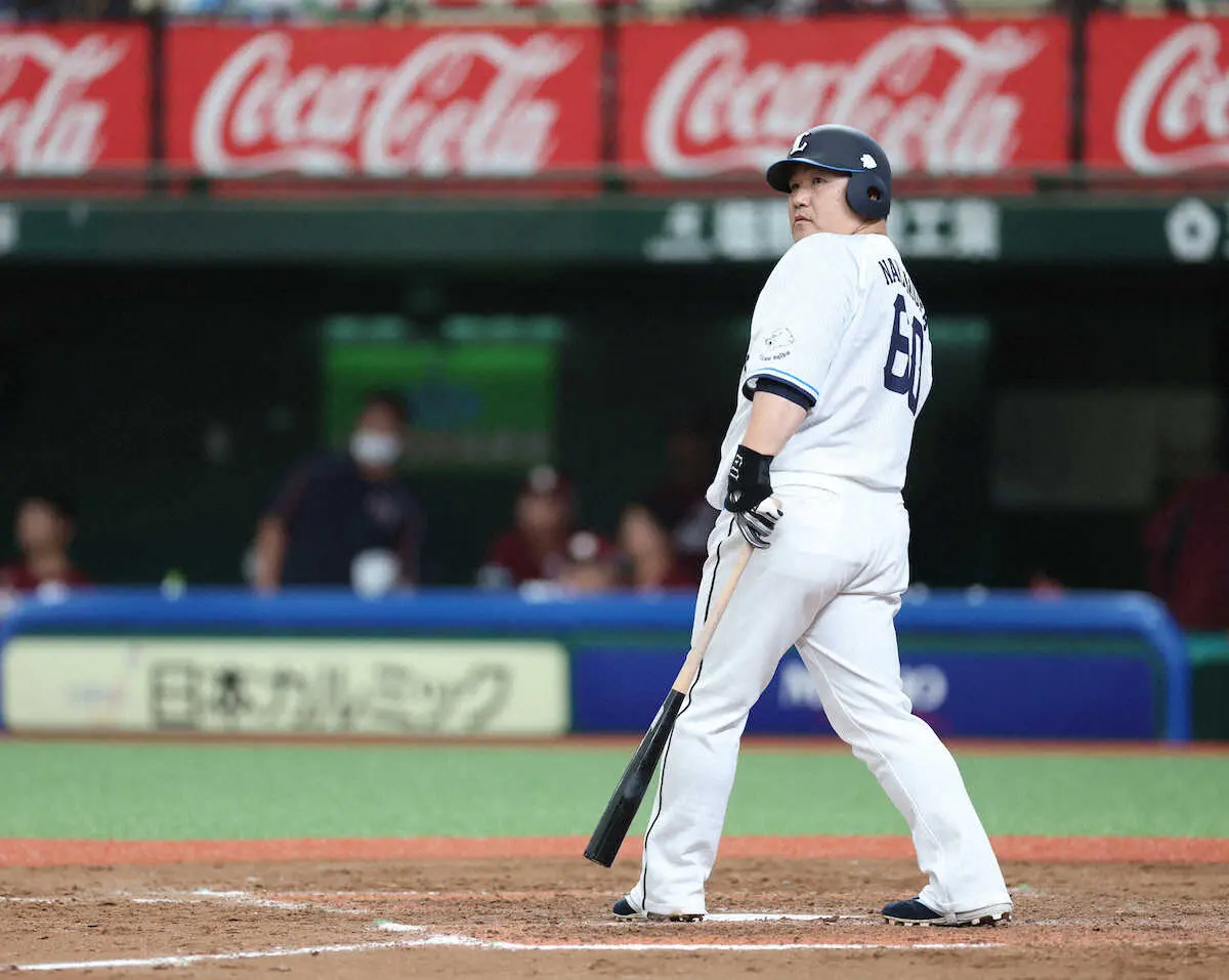 【画像・写真】西武・中村　プロ野球史上初2000三振　次打席で460号　スラッガーの真骨頂