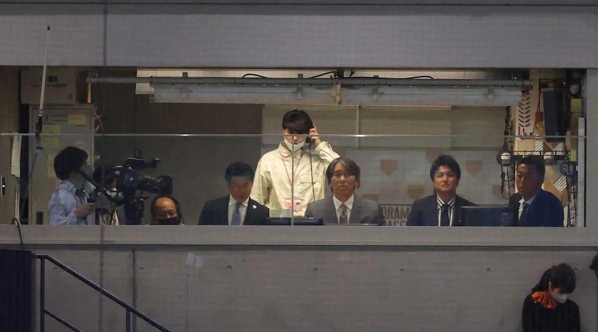 【画像・写真】松井秀喜氏、55ユニで10年ぶり東京D始球式　解説で本塁打予想的中に「怖いくらい」