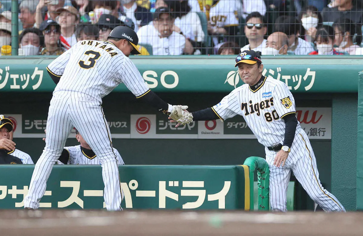 【画像・写真】【阪神・岡田監督語録】逆転勝利呼んだ大山を絶賛「ほんとに勝負強いバッティングができる」