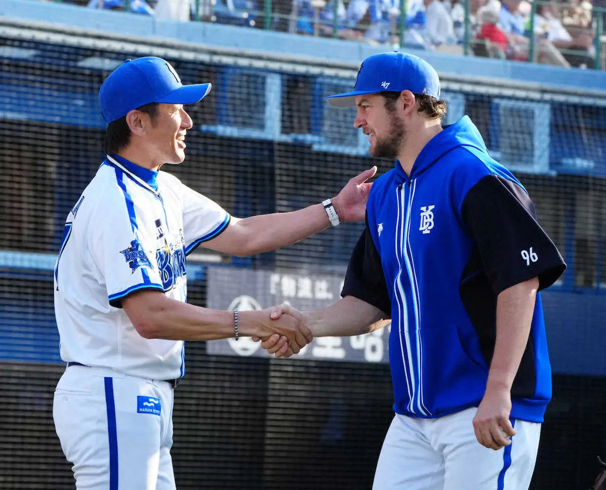 【画像・写真】超大物助っ人バウアーの次回は5・9新潟での巨人戦　三浦監督「ぜひ球場に来て」