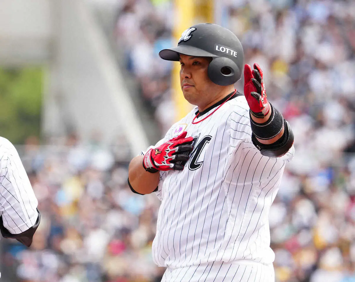 【画像・写真】ロッテ45イニングぶりタイムリー！強風吹き荒れるマリン球場で井上「風での曲がりを予測して」初回先制打