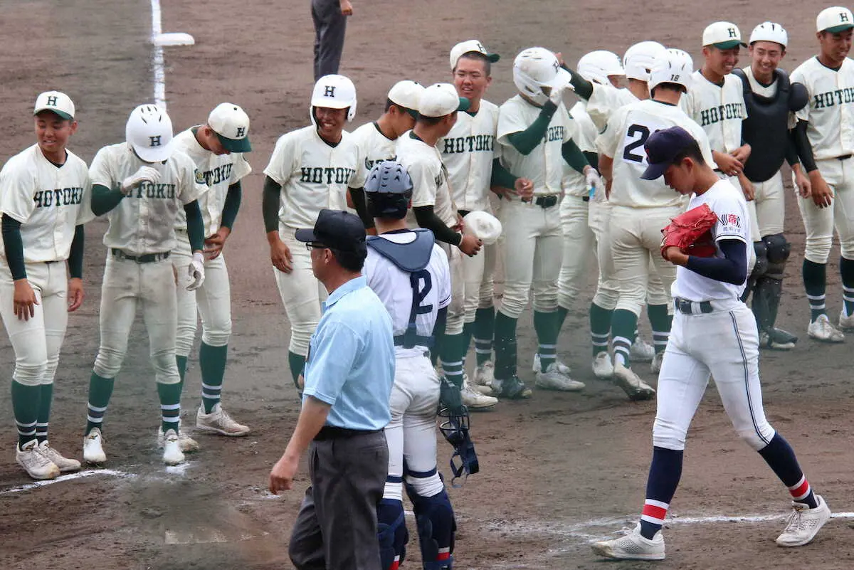【画像・写真】プロ注目投手からサヨナラ打！報徳学園　夏の全国制覇へ着々も指揮官「喜んでいる場合ではない」