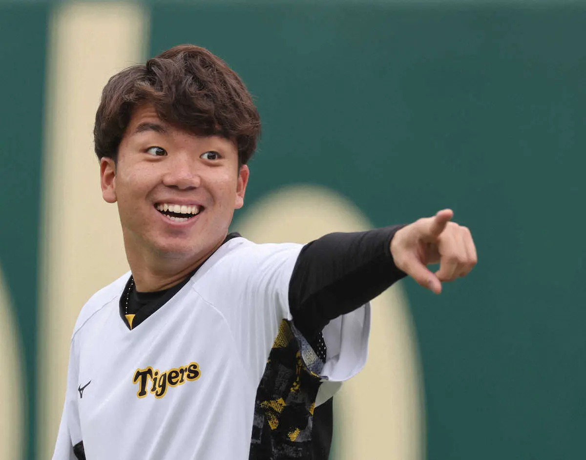 【画像・写真】阪神・村上「村神様はやっぱりあっち」「自分は自分」　1軍初の甲子園登板に意欲