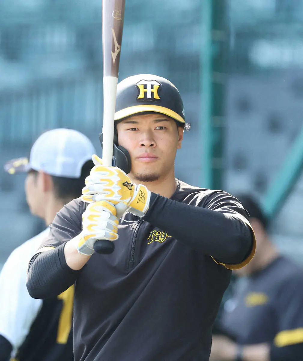 【画像・写真】阪神・岡田監督　佐藤輝に説いた“打撃の神様”の格言　好調維持へ1本出た後が大事