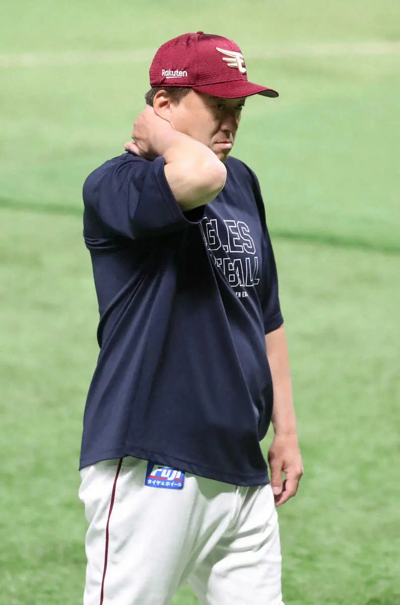 【画像・写真】左手親指負傷の楽天・ギッテンスについて、石井監督が「1カ月は無理かな」と見通し明かす