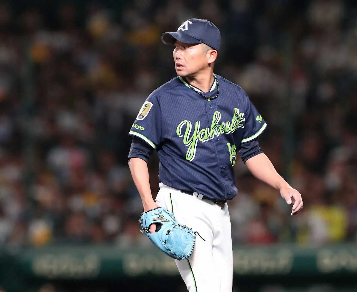 【画像・写真】ヤクルト石川雅規が快挙!　新人から22年連続勝利のプロ野球タイ記録に「感謝」　球団最年長勝利も更新