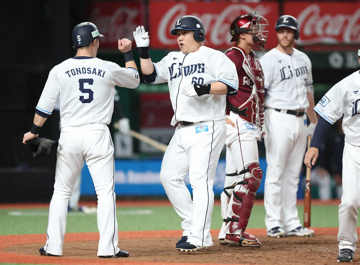 【画像・写真】山川不在の西武を救う「おかわりさん」39歳中村の勝ち越し弾にファン敬意「今が全盛期」「やっぱり…」