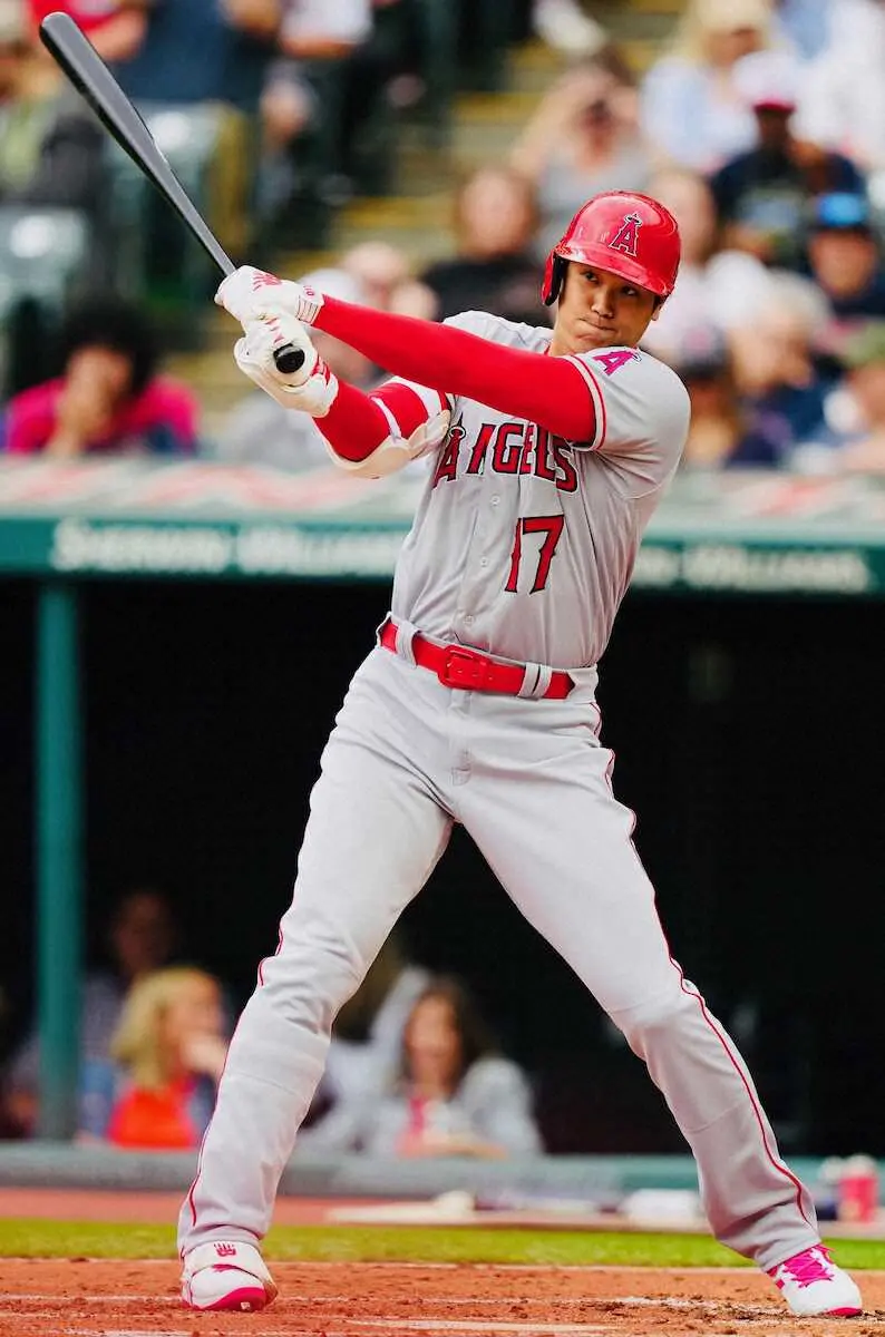 【画像・写真】大谷翔平　“悪球打ち”で適時二塁打！外角高めのボール球をコツンと左翼線へ「3番・DH」で出場