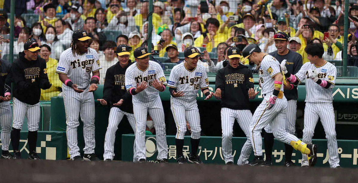 【画像・写真】阪神・佐藤輝　2本目の“お母さんありがとう”弾はグランドスラム「最高の感触。本当にありがとう！」